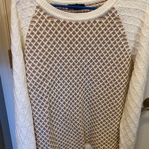 Cream and Brown Swearwe